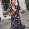 Sukienka w kwiaty Ksenia - obrazek 3
